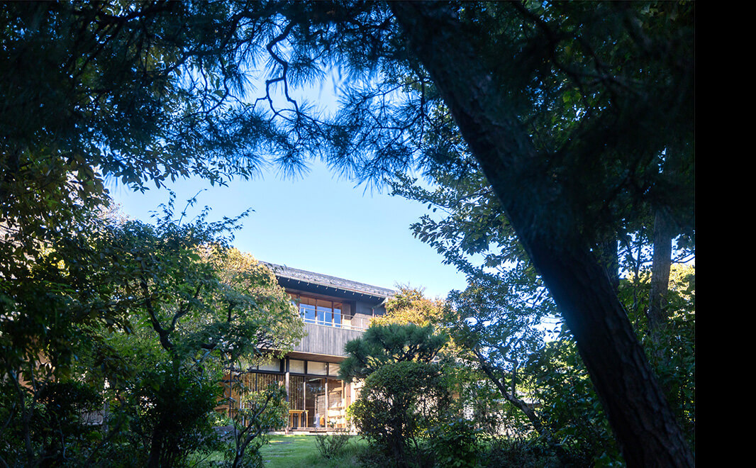 角川庭園・幻戯山房 -すぎなみ詩歌館-（徒歩23分／約1,790m）