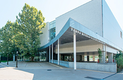 都立多摩図書館